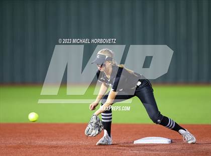 Thumbnail 2 in Guyer @ Allen photogallery.