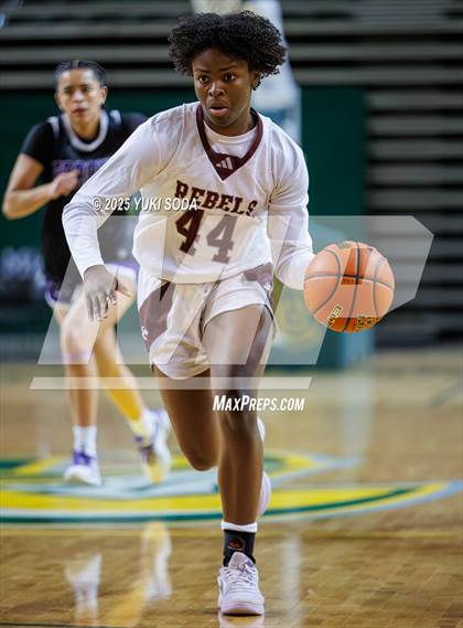 Thumbnail 1 in Midland Legacy vs. Franklin (UIL Basketball 6A D1 Bi-District) photogallery.