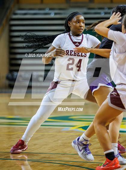 Thumbnail 1 in Midland Legacy vs. Franklin (UIL Basketball 6A D1 Bi-District) photogallery.