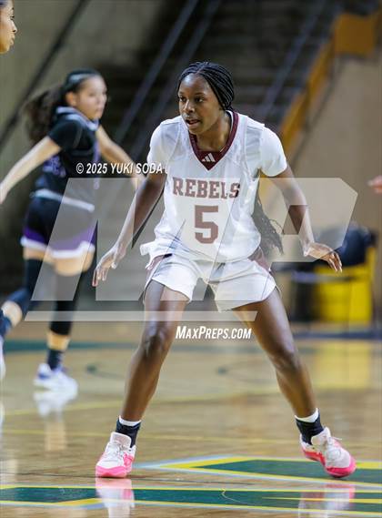 Thumbnail 3 in Midland Legacy vs. Franklin (UIL Basketball 6A D1 Bi-District) photogallery.