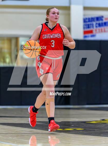 Thumbnail 1 in Melbourne vs Cave City (3A-2 District Tournament) photogallery.