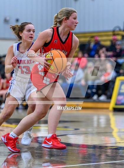 Thumbnail 2 in Melbourne vs Cave City (3A-2 District Tournament) photogallery.