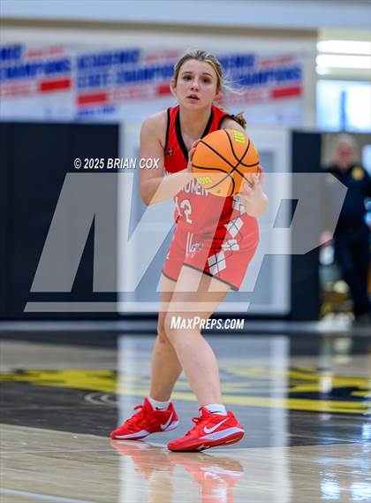 Thumbnail 1 in Melbourne vs Cave City (3A-2 District Tournament) photogallery.