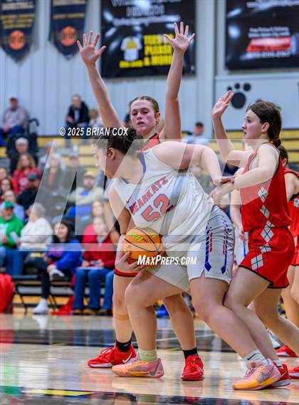 Thumbnail 2 in Melbourne vs Cave City (3A-2 District Tournament) photogallery.