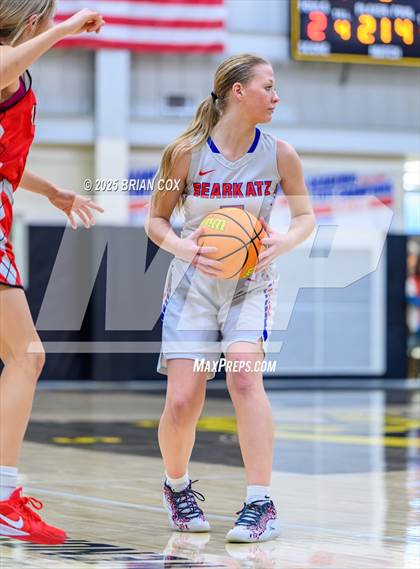 Thumbnail 2 in Melbourne vs Cave City (3A-2 District Tournament) photogallery.