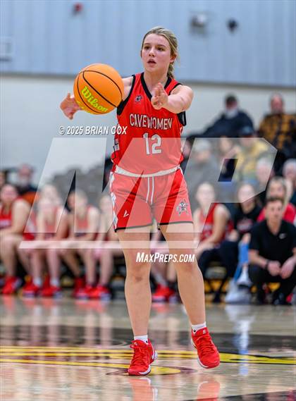 Thumbnail 2 in Melbourne vs Cave City (3A-2 District Tournament) photogallery.