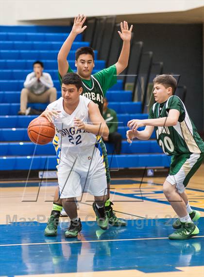 Thumbnail 1 in Moreau Catholic @ Newark Memorial photogallery.