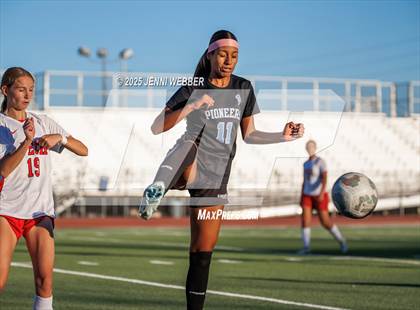 Thumbnail 3 in Canyon Springs vs. Southeast Career Tech (NIAA 4A First Round) photogallery.