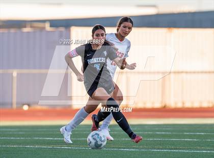 Thumbnail 2 in Canyon Springs vs. Southeast Career Tech (NIAA 4A First Round) photogallery.