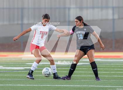 Thumbnail 1 in Canyon Springs vs. Southeast Career Tech (NIAA 4A First Round) photogallery.