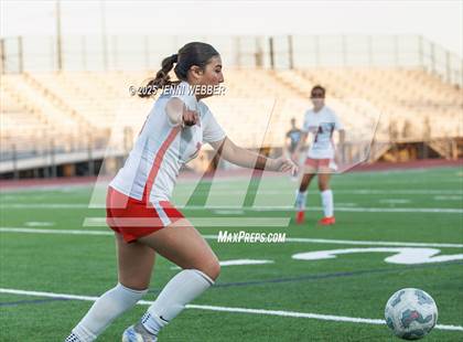 Thumbnail 2 in Canyon Springs vs. Southeast Career Tech (NIAA 4A First Round) photogallery.