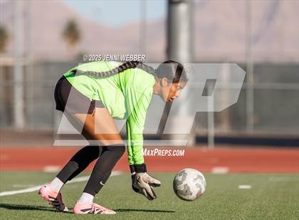 Thumbnail 1 in Canyon Springs vs. Southeast Career Tech (NIAA 4A First Round) photogallery.