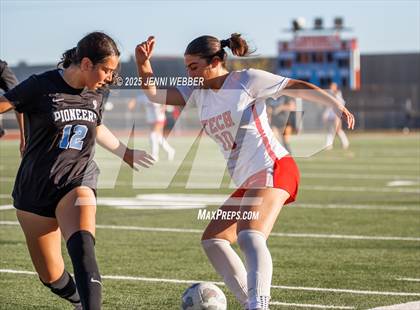 Thumbnail 1 in Canyon Springs vs. Southeast Career Tech (NIAA 4A First Round) photogallery.