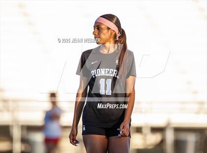 Thumbnail 3 in Canyon Springs vs. Southeast Career Tech (NIAA 4A First Round) photogallery.