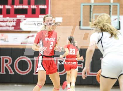 Thumbnail 2 in University vs. Archbishop Mitty (Ionescu Showcase) photogallery.
