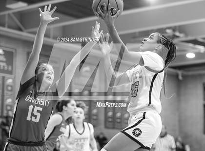 Thumbnail 2 in University vs. Archbishop Mitty (Ionescu Showcase) photogallery.
