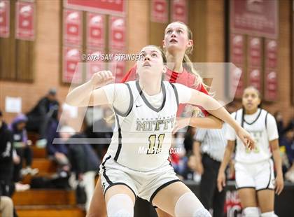 Thumbnail 1 in University vs. Archbishop Mitty (Ionescu Showcase) photogallery.