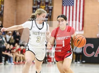 Thumbnail 1 in University vs. Archbishop Mitty (Ionescu Showcase) photogallery.
