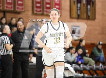 Thumbnail 2 in University vs. Archbishop Mitty (Ionescu Showcase) photogallery.