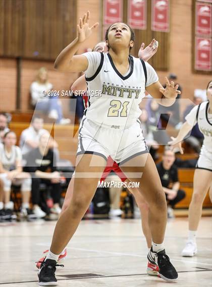 Thumbnail 2 in University vs. Archbishop Mitty (Ionescu Showcase) photogallery.