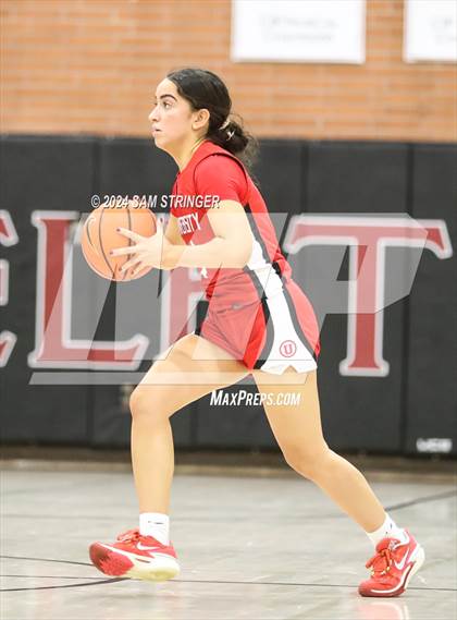 Thumbnail 1 in University vs. Archbishop Mitty (Ionescu Showcase) photogallery.