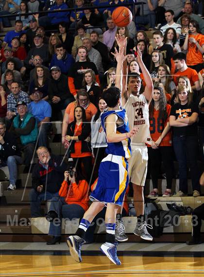 Thumbnail 3 in Johnsonburg vs. Smethport (PIAA Class A Western Semifinal) photogallery.