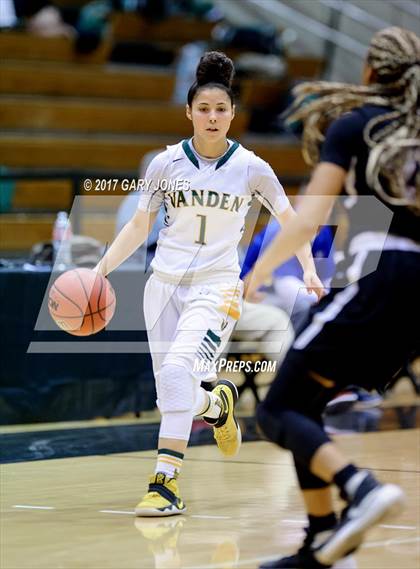 Thumbnail 1 in Sacramento vs Vanden (CIF SJS D2 Final) photogallery.