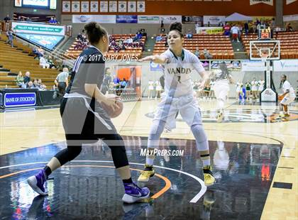 Thumbnail 3 in Sacramento vs Vanden (CIF SJS D2 Final) photogallery.