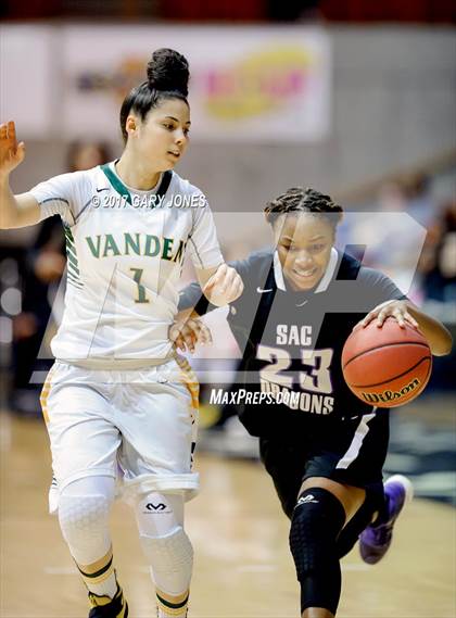 Thumbnail 2 in Sacramento vs Vanden (CIF SJS D2 Final) photogallery.
