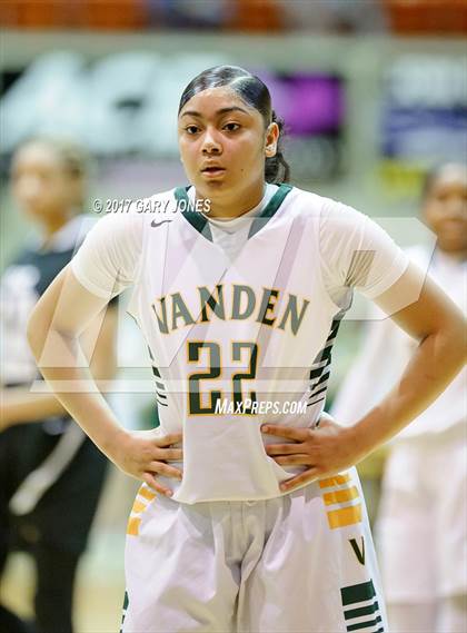 Thumbnail 3 in Sacramento vs Vanden (CIF SJS D2 Final) photogallery.