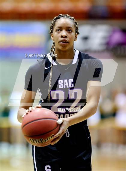 Thumbnail 2 in Sacramento vs Vanden (CIF SJS D2 Final) photogallery.