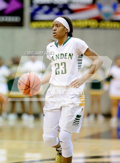 Thumbnail 2 in Sacramento vs Vanden (CIF SJS D2 Final) photogallery.