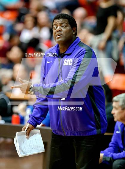 Thumbnail 3 in Sacramento vs Vanden (CIF SJS D2 Final) photogallery.