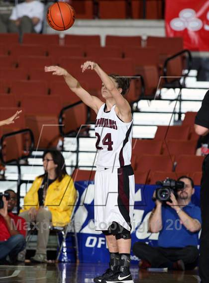 Thumbnail 2 in Snook vs. Martins Mill (UIL 1A Semifinal) photogallery.