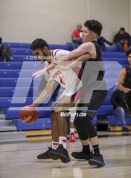 Thumbnail 2 in Fowler vs. Mendota (Parlier Tournament) photogallery.