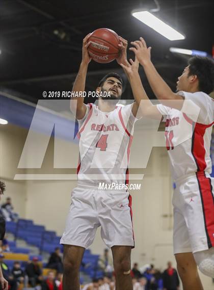 Thumbnail 3 in Fowler vs. Mendota (Parlier Tournament) photogallery.