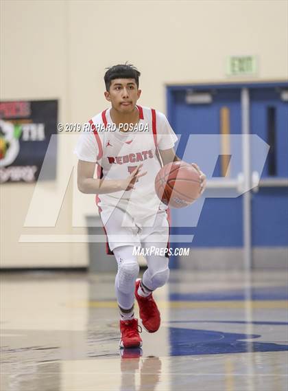Thumbnail 3 in Fowler vs. Mendota (Parlier Tournament) photogallery.