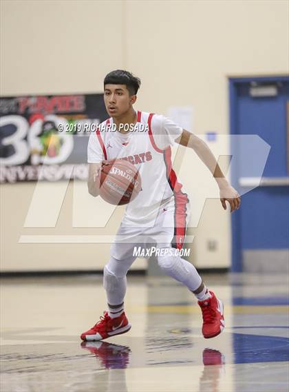 Thumbnail 1 in Fowler vs. Mendota (Parlier Tournament) photogallery.