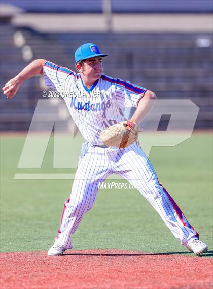 Thumbnail 3 in St. Vincent de Paul vs. Bentley (CIF NCS D5 First Round Playoff) photogallery.
