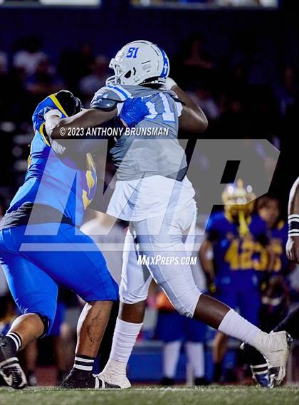 Thumbnail 2 in Capital Christian @ Del Campo photogallery.