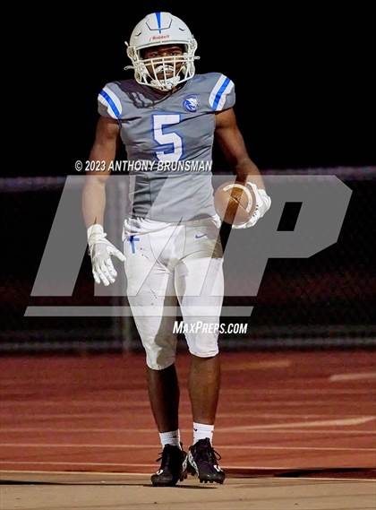 Thumbnail 2 in Capital Christian @ Del Campo photogallery.