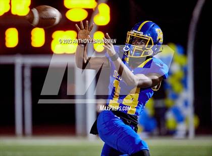 Thumbnail 1 in Capital Christian @ Del Campo photogallery.