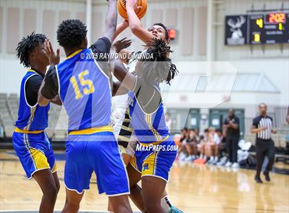 Thumbnail 3 in East Ridge vs. Palatka (Florida Elk's Christmas Tournament) photogallery.