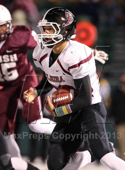 Thumbnail 3 in Elmira Free Academy/Southside vs. Aquinas (NYSPHSAA Class AA Semifinal) photogallery.