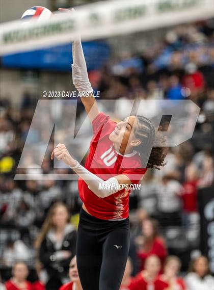 Thumbnail 1 in Bountiful vs. East (UHSAA 5A 2nd Round) photogallery.
