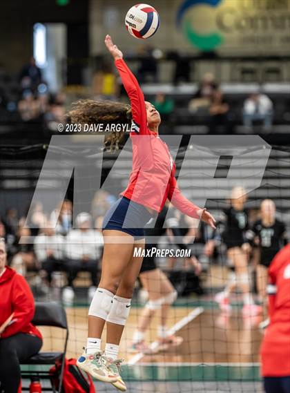 Thumbnail 1 in Bountiful vs. East (UHSAA 5A 2nd Round) photogallery.