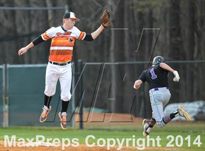 Thumbnail 2 in Orange vs. Holly Springs (Hilltop Invitational) photogallery.