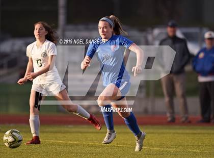 Thumbnail 1 in St. Ignatius vs. Sacred Heart Cathedral Prep photogallery.