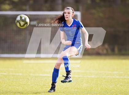 Thumbnail 1 in St. Ignatius vs. Sacred Heart Cathedral Prep photogallery.