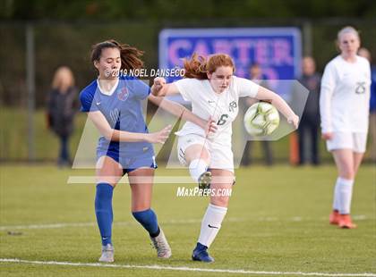 Thumbnail 3 in St. Ignatius vs. Sacred Heart Cathedral Prep photogallery.